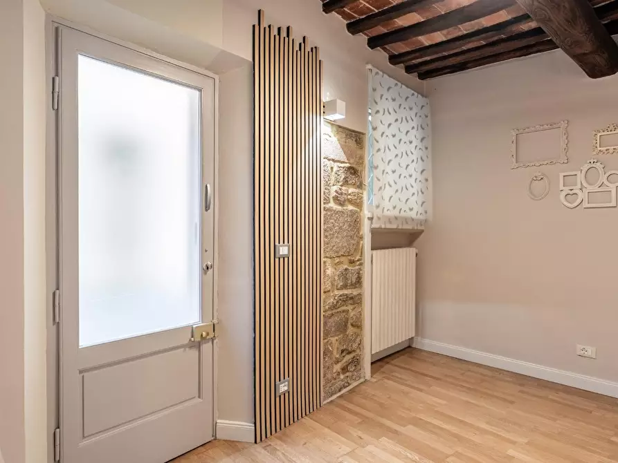 Immagine 12 di Appartamento in vendita  a Vicopisano