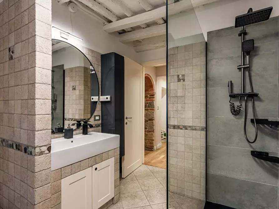 Immagine 20 di Appartamento in vendita  a Vicopisano