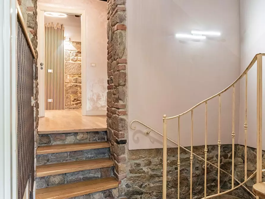 Immagine 14 di Appartamento in vendita  a Vicopisano