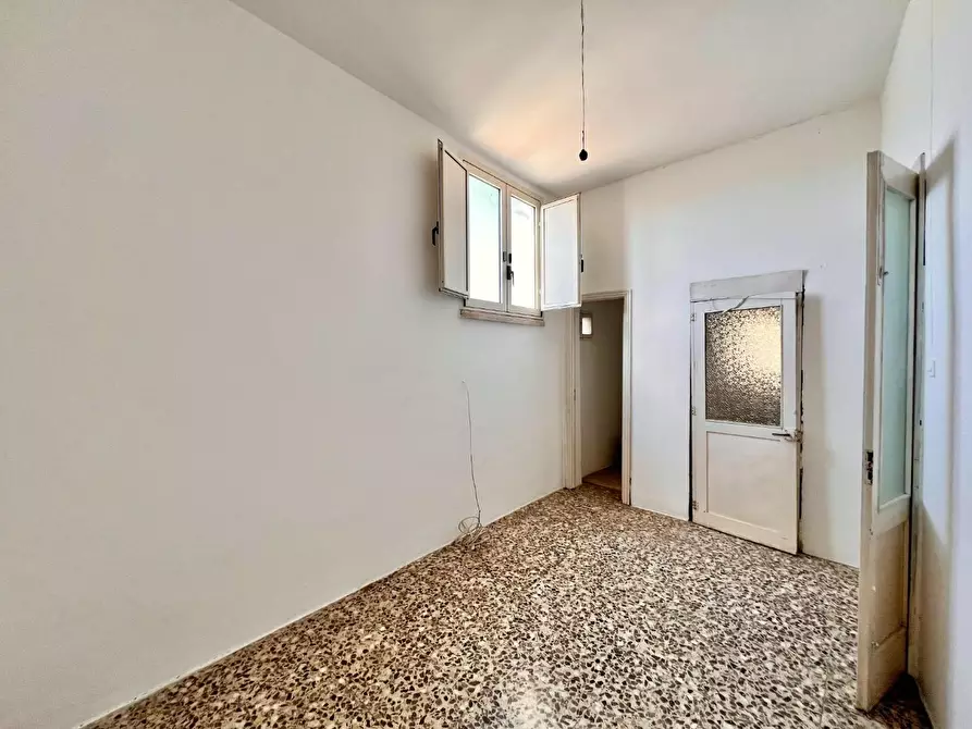 Immagine 22 di Casa indipendente in vendita  a Spongano