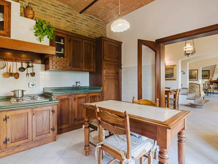 Immagine 28 di Casa colonica in vendita  a Casciana Terme Lari