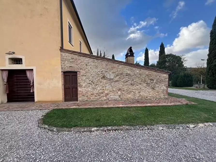 Immagine 4 di Casa colonica in vendita  a Casciana Terme Lari