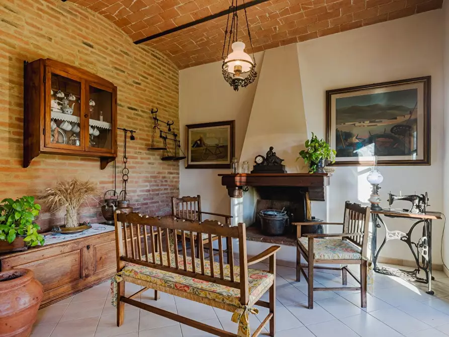 Immagine 18 di Casa colonica in vendita  a Casciana Terme Lari