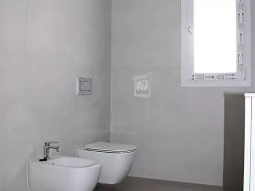 Immagine 4 di Casa bifamiliare in vendita  a San Giuliano Terme