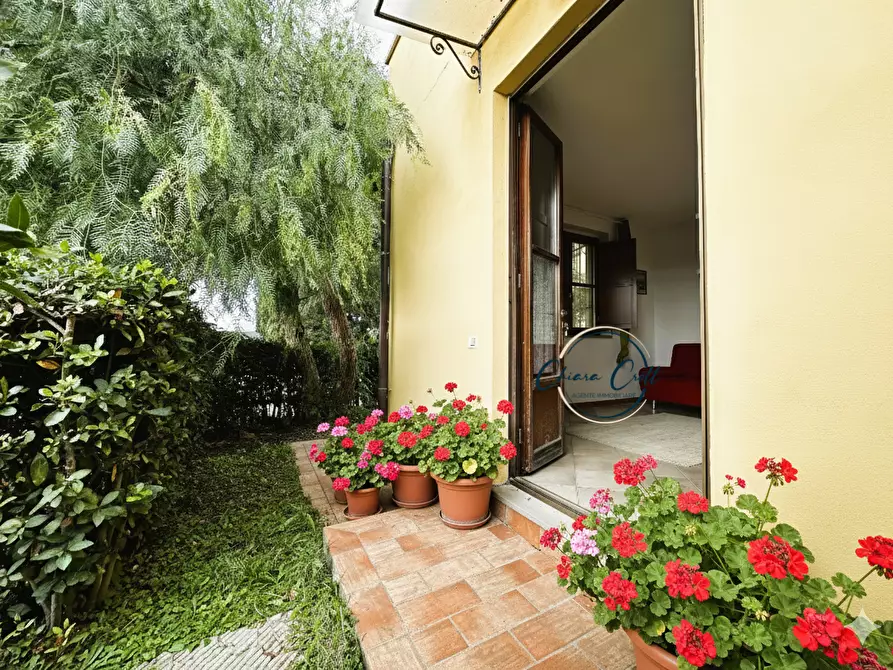 Immagine 2 di Appartamento in vendita  a Rosignano Marittimo