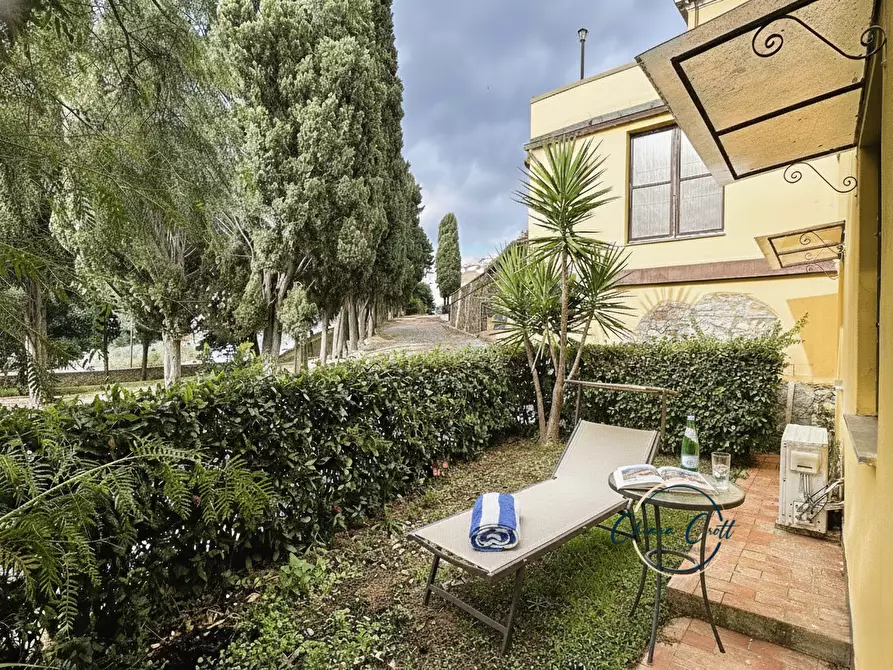 Immagine 1 di Appartamento in vendita  a Rosignano Marittimo