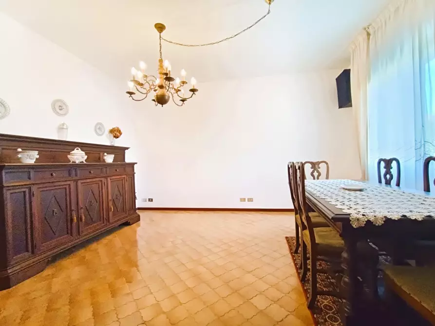 Immagine 5 di Casa bifamiliare in vendita  a San Giuliano Terme