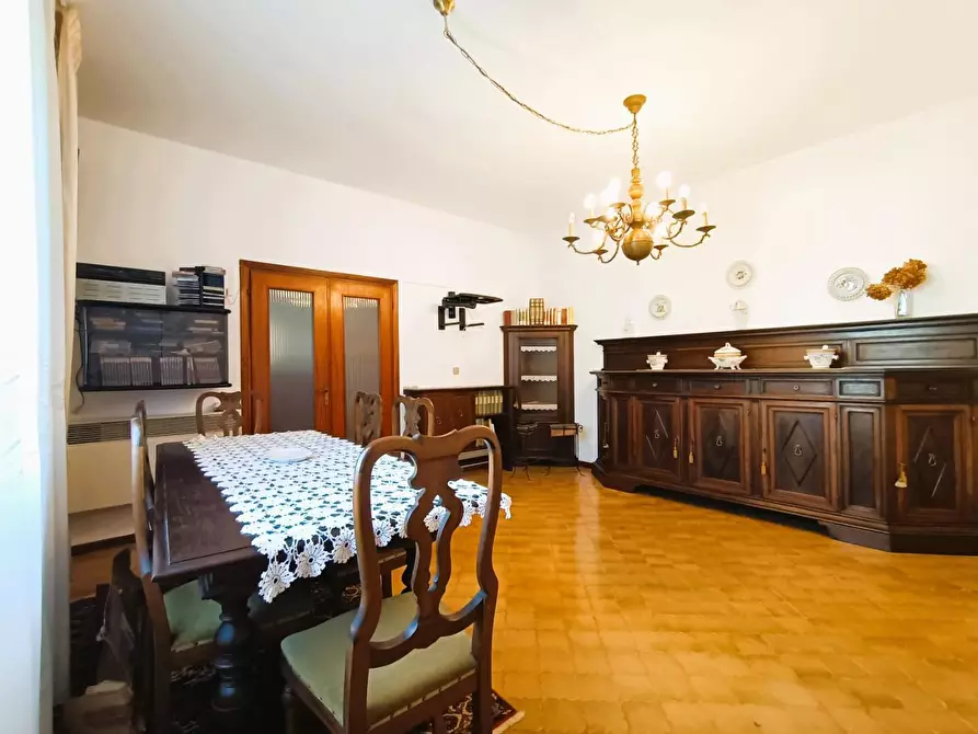 Immagine 3 di Casa bifamiliare in vendita  a San Giuliano Terme