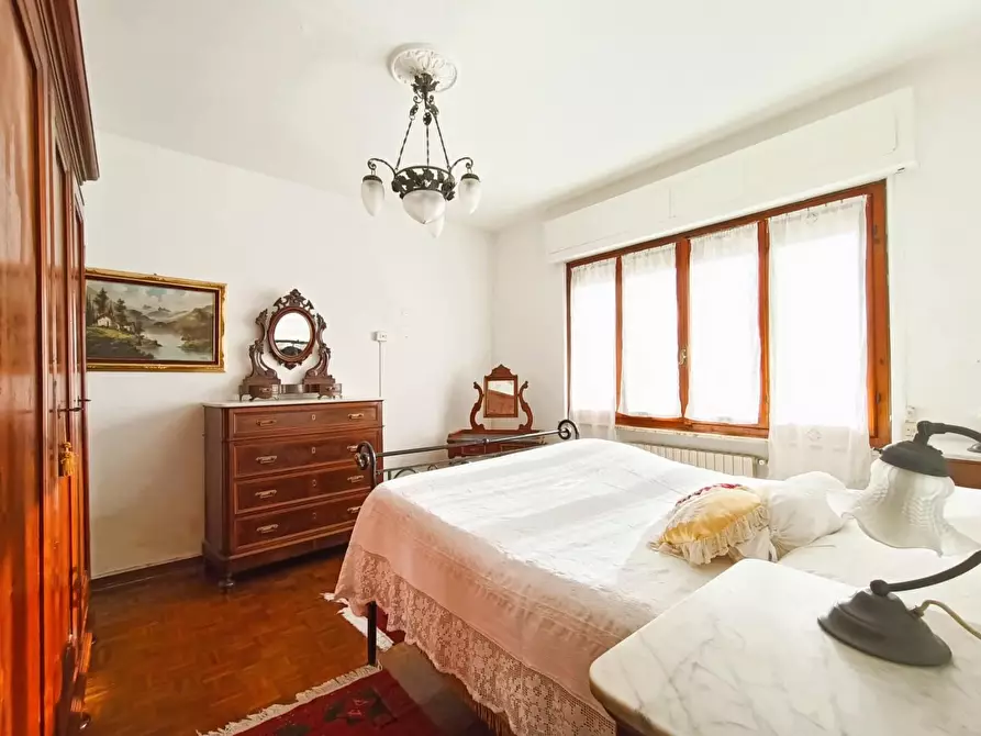 Immagine 19 di Casa bifamiliare in vendita  a San Giuliano Terme