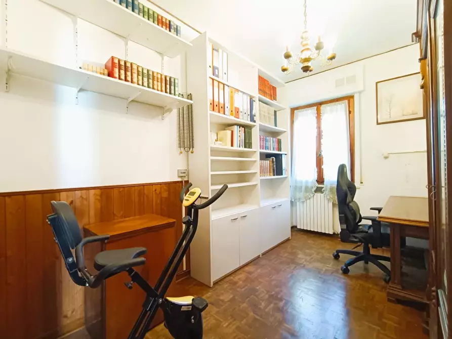 Immagine 17 di Casa bifamiliare in vendita  a San Giuliano Terme