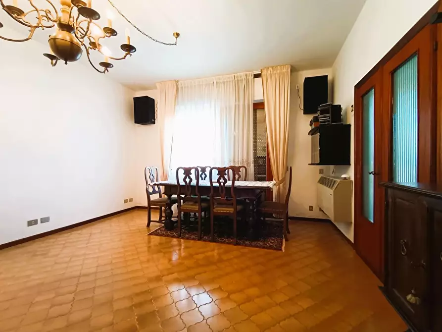 Immagine 6 di Casa bifamiliare in vendita  a San Giuliano Terme