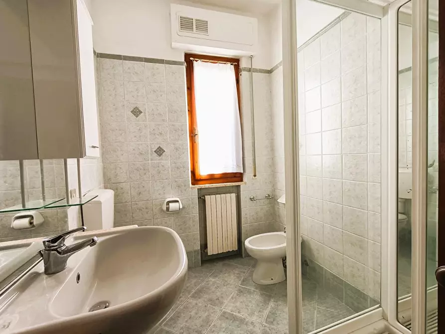 Immagine 28 di Casa bifamiliare in vendita  a San Giuliano Terme