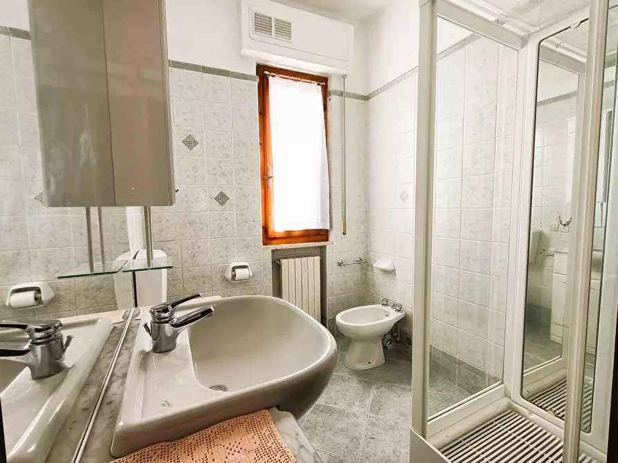 Immagine 27 di Casa bifamiliare in vendita  a San Giuliano Terme