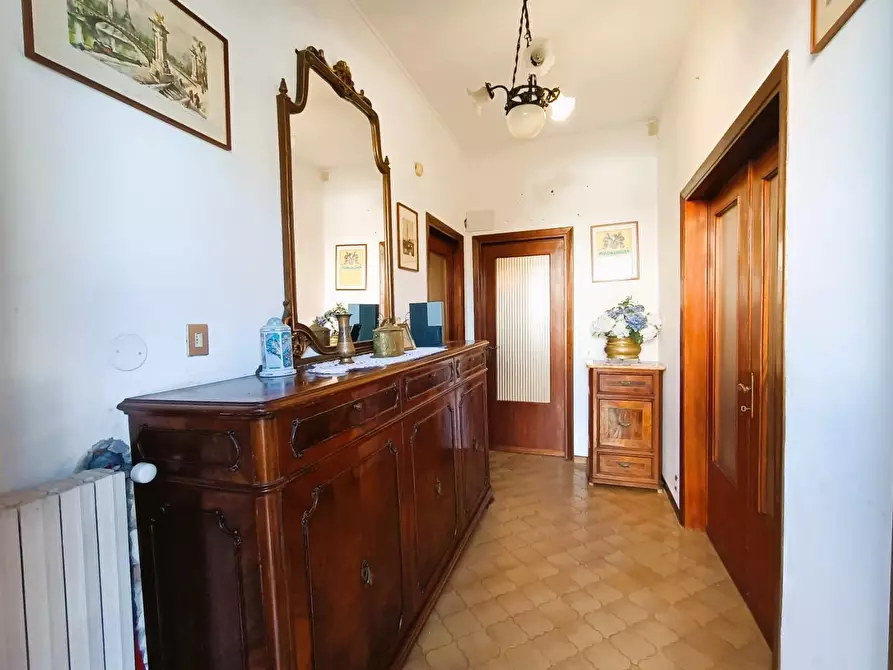 Immagine 9 di Casa bifamiliare in vendita  a San Giuliano Terme