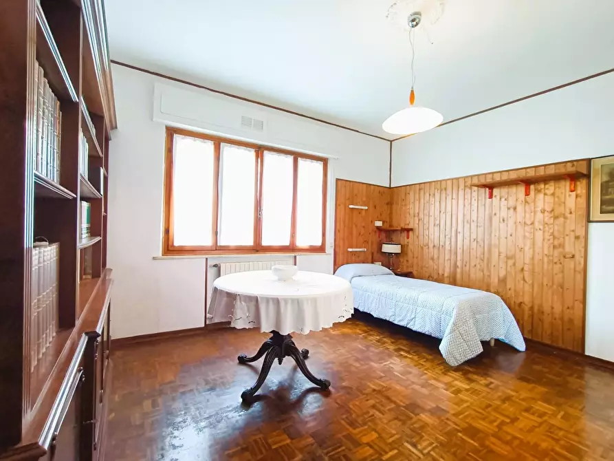 Immagine 24 di Casa bifamiliare in vendita  a San Giuliano Terme