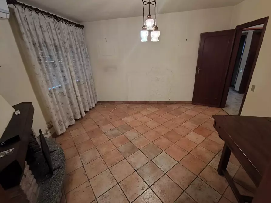 Immagine 14 di Villa in vendita  a Lucca