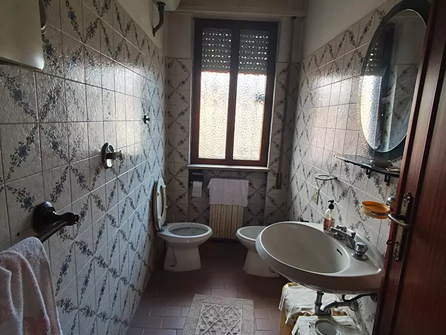 Immagine 31 di Villa in vendita  a Lucca