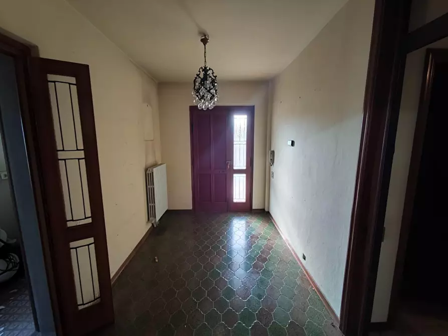 Immagine 25 di Villa in vendita  a Lucca