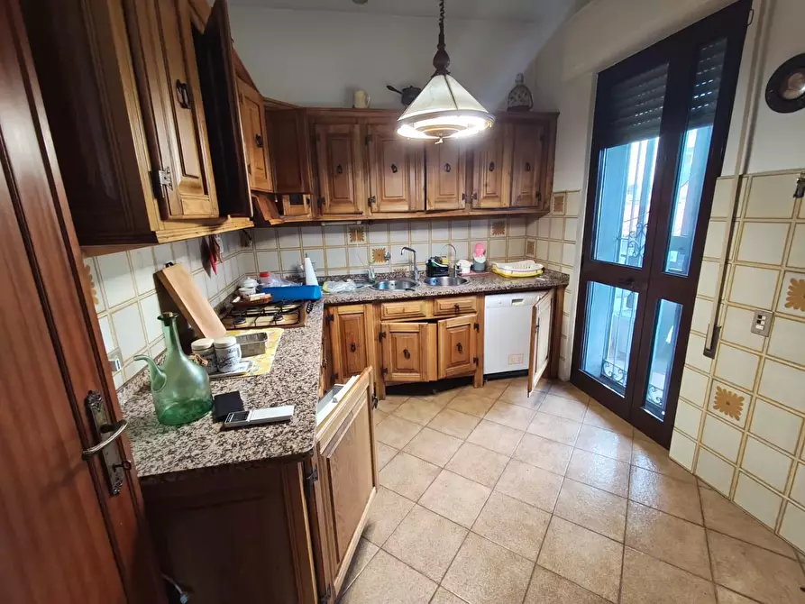 Immagine 43 di Villa in vendita  a Lucca