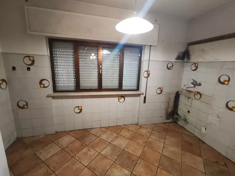 Immagine 16 di Villa in vendita  a Lucca