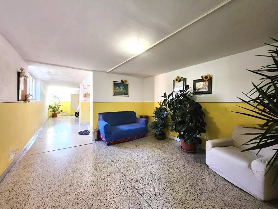 Immagine 27 di Appartamento in vendita  a Lucca