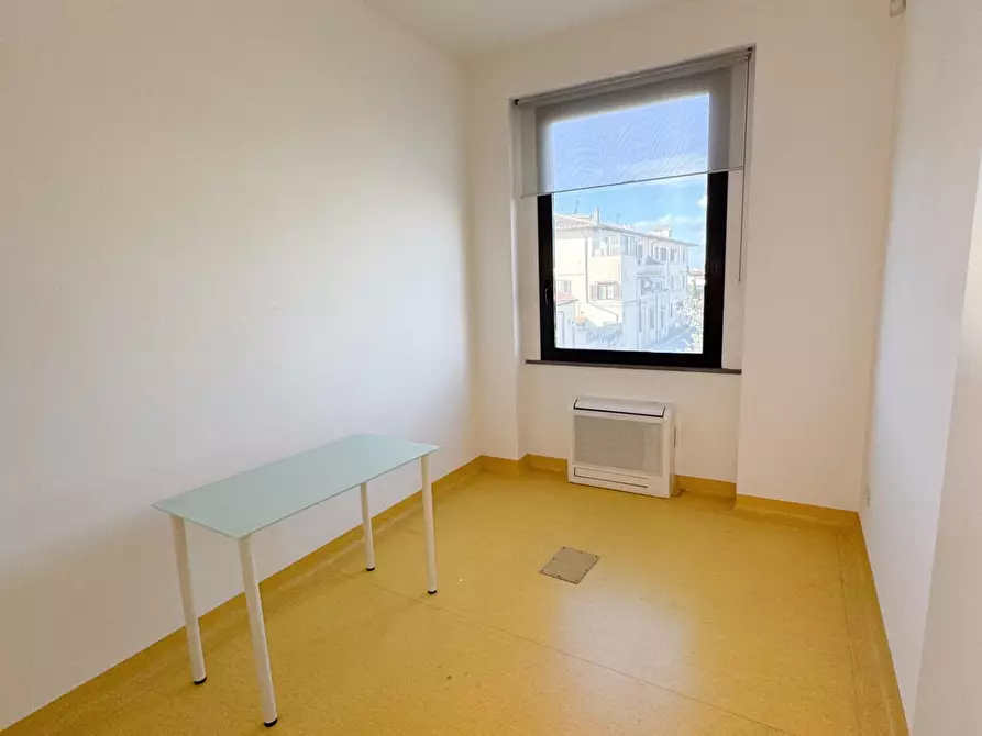 Immagine 5 di Ufficio in affitto  a Pisa