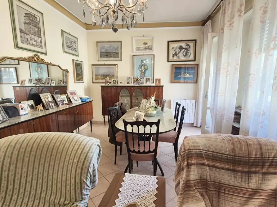 Immagine 35 di Appartamento in vendita  a Viareggio