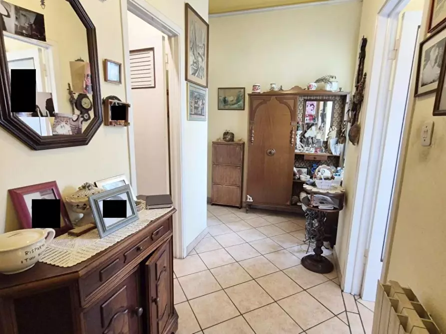 Immagine 85 di Appartamento in vendita  a Viareggio