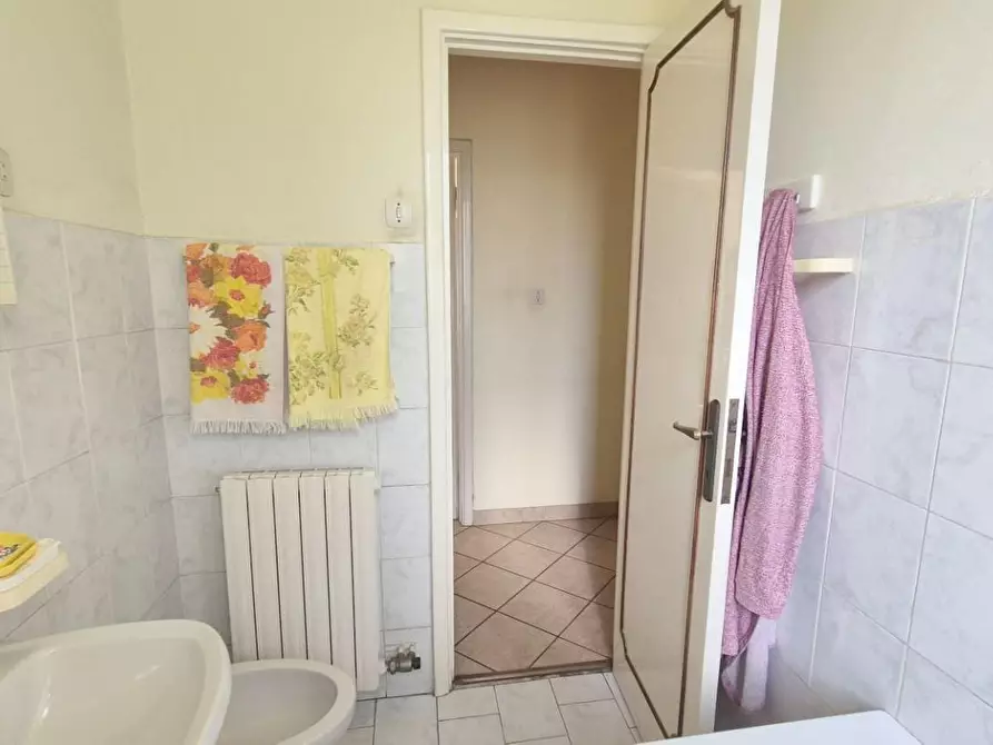 Immagine 47 di Appartamento in vendita  a Viareggio