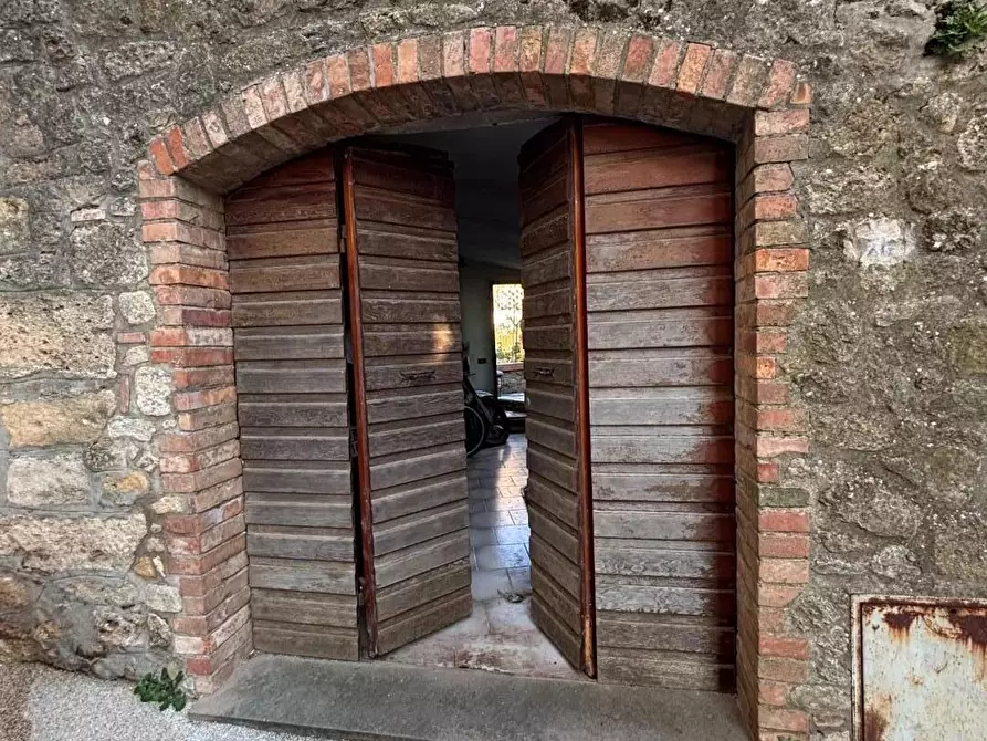 Immagine 7 di Appartamento in vendita  a Volterra