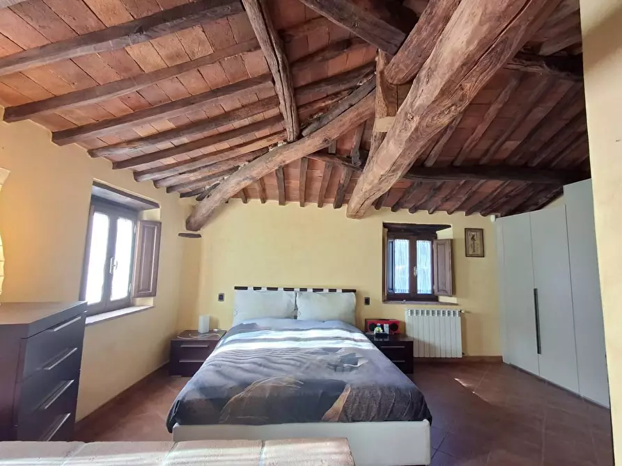 Immagine 13 di Rustico / casale in vendita  a Capannori