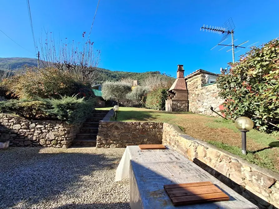 Immagine 15 di Rustico / casale in vendita  a Capannori