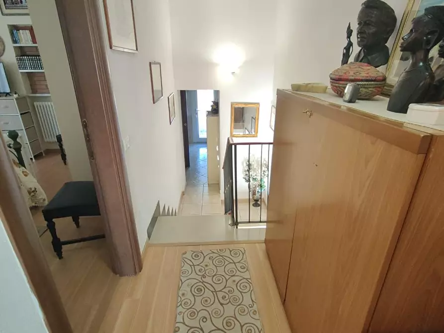 Immagine 27 di Villa in vendita  a Viareggio