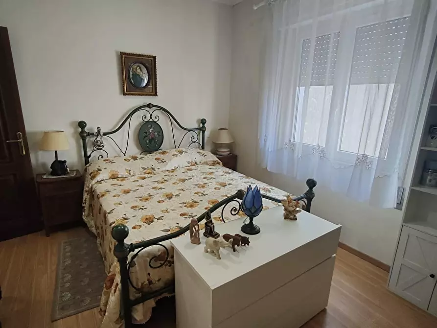 Immagine 26 di Villa in vendita  a Viareggio