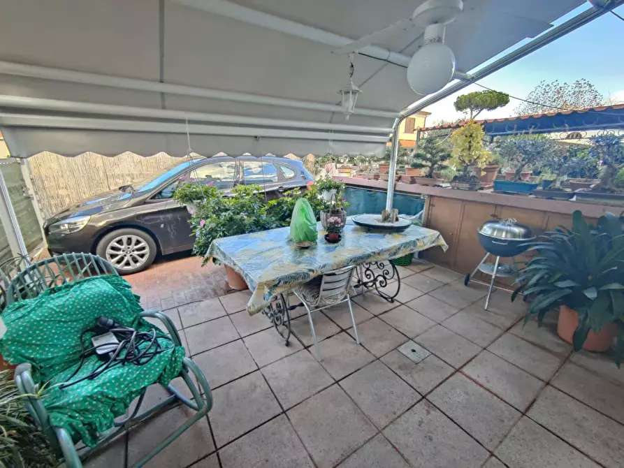 Immagine 14 di Villa in vendita  a Viareggio