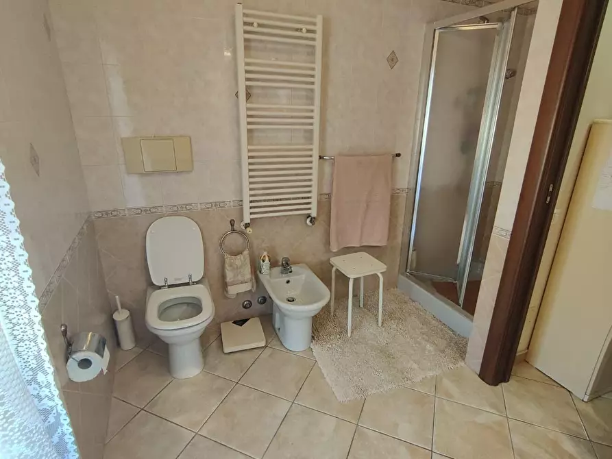 Immagine 20 di Villa in vendita  a Viareggio