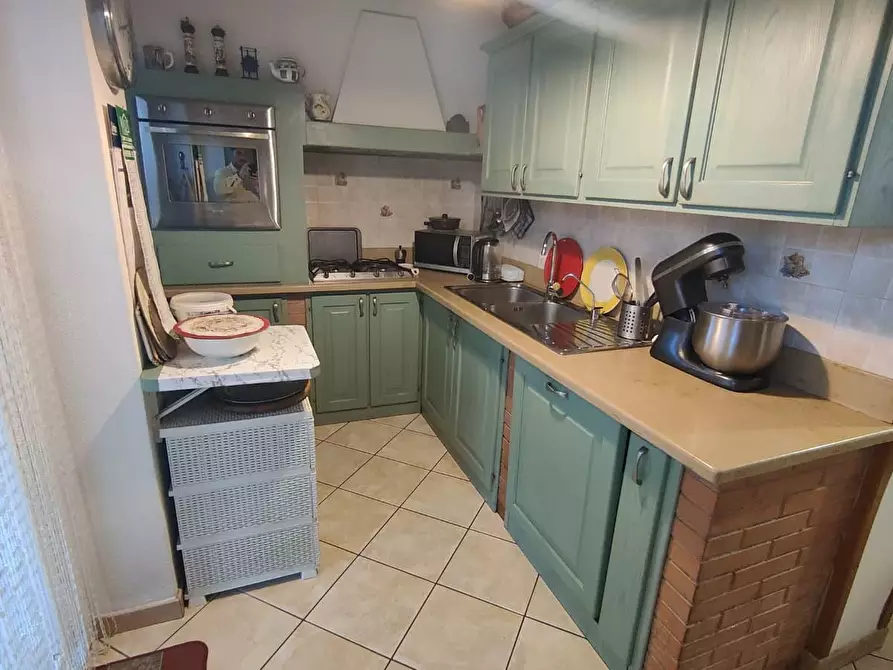 Immagine 11 di Villa in vendita  a Viareggio