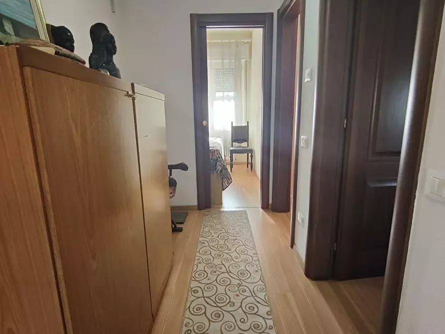 Immagine 28 di Villa in vendita  a Viareggio