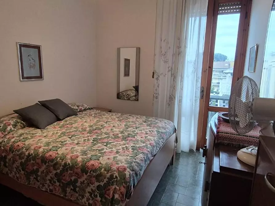 Immagine 17 di Appartamento in vendita  a Viareggio