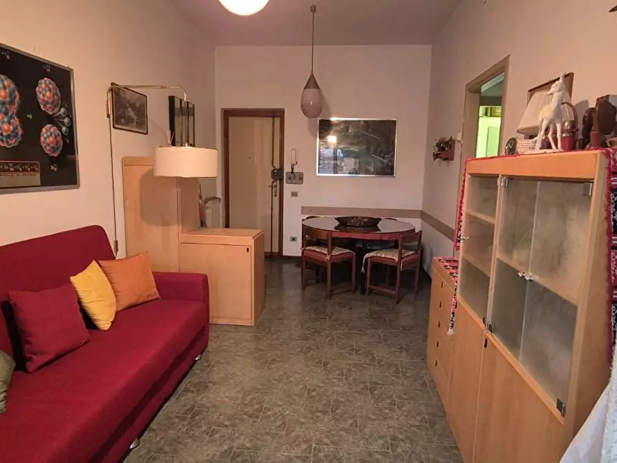 Immagine 4 di Appartamento in vendita  a Viareggio