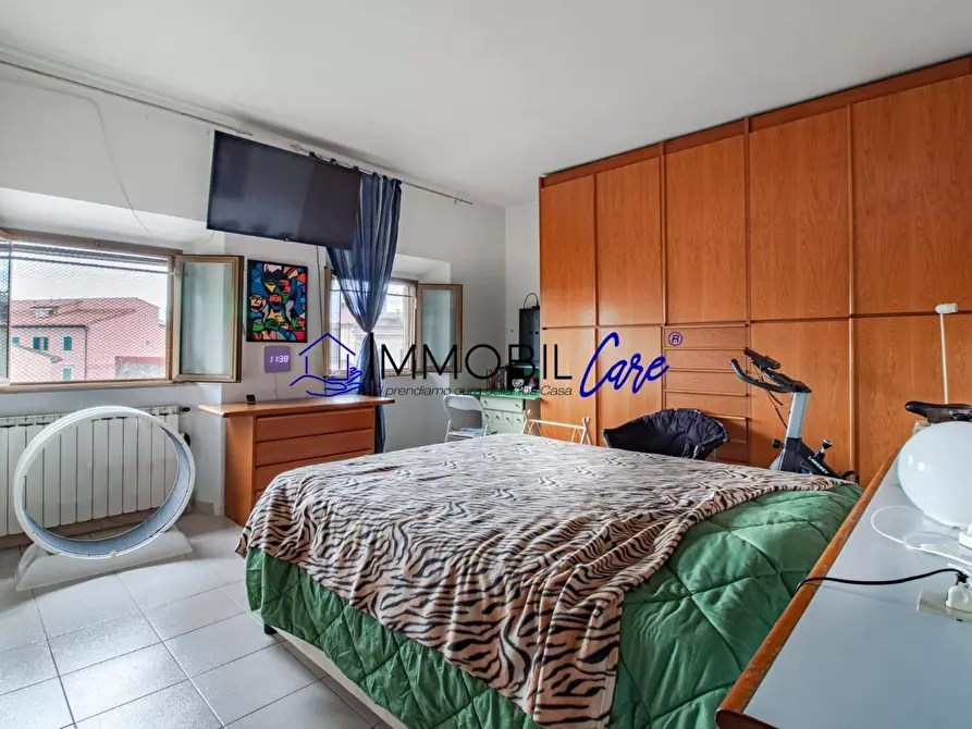 Immagine 11 di Appartamento in vendita  a Livorno