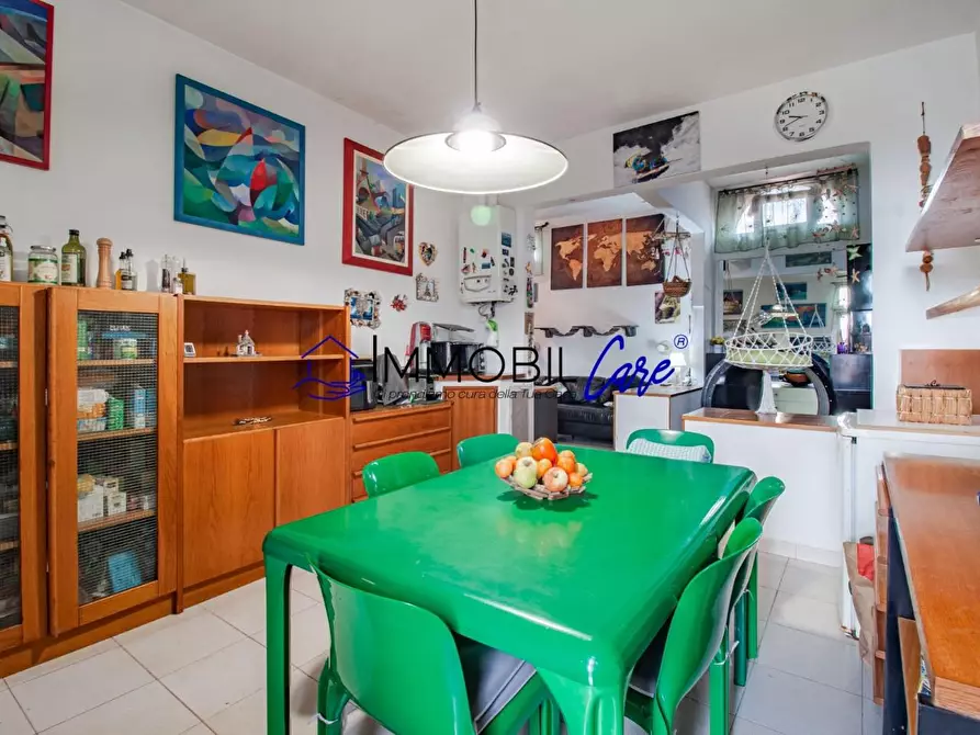 Immagine 10 di Appartamento in vendita  a Livorno