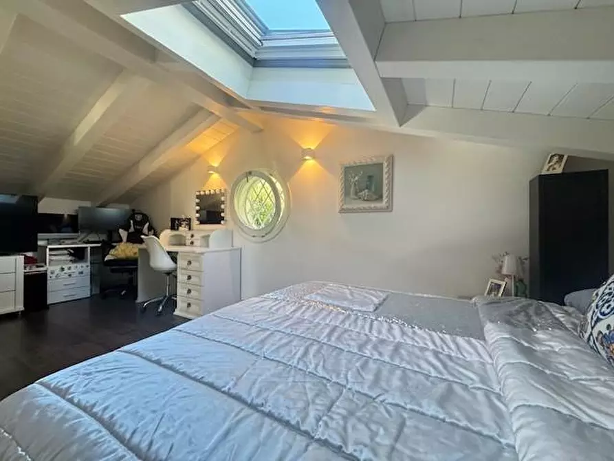 Immagine 15 di Villa in vendita  a Forte Dei Marmi