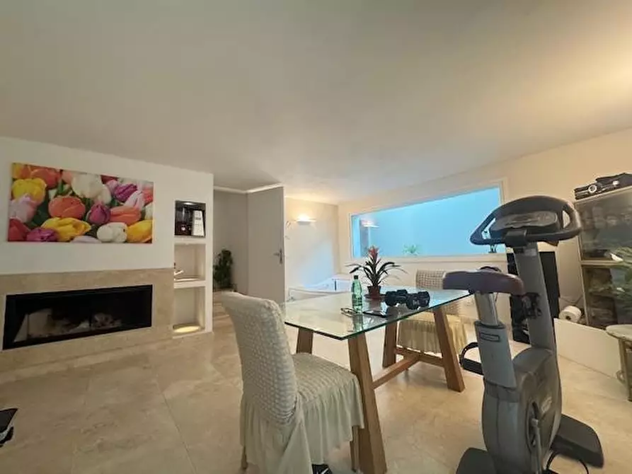 Immagine 22 di Villa in vendita  a Forte Dei Marmi