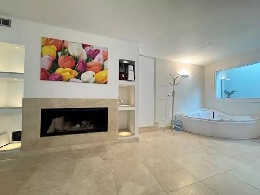 Immagine 24 di Villa in vendita  a Forte Dei Marmi