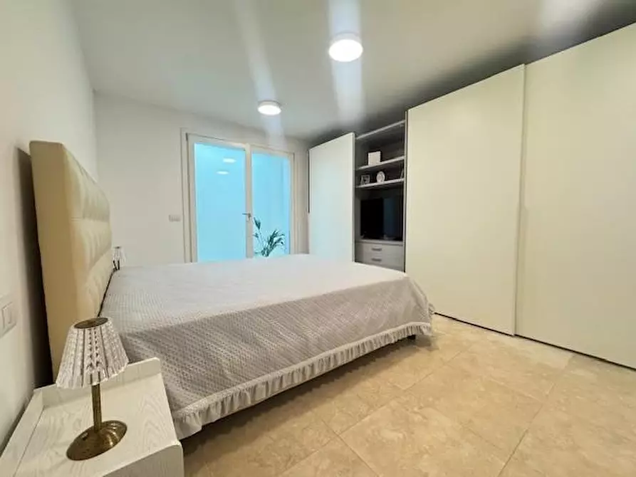 Immagine 25 di Villa in vendita  a Forte Dei Marmi