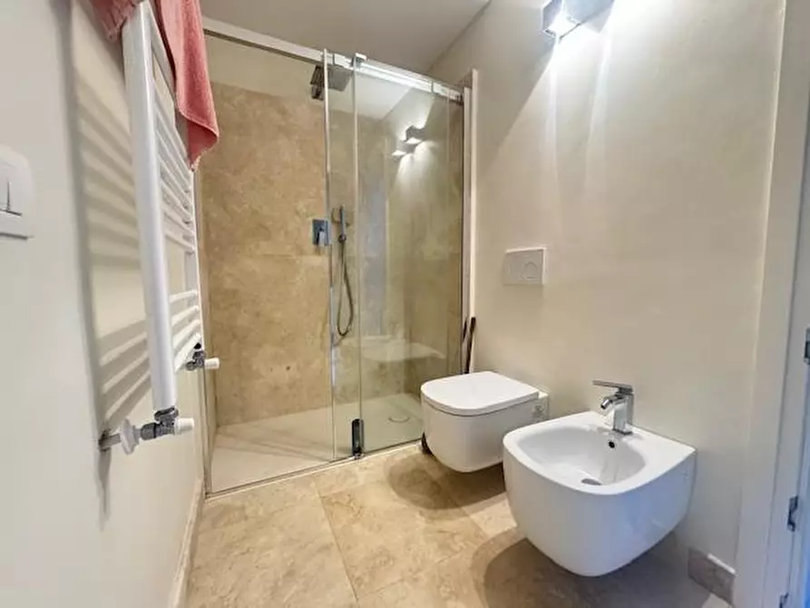 Immagine 27 di Villa in vendita  a Forte Dei Marmi