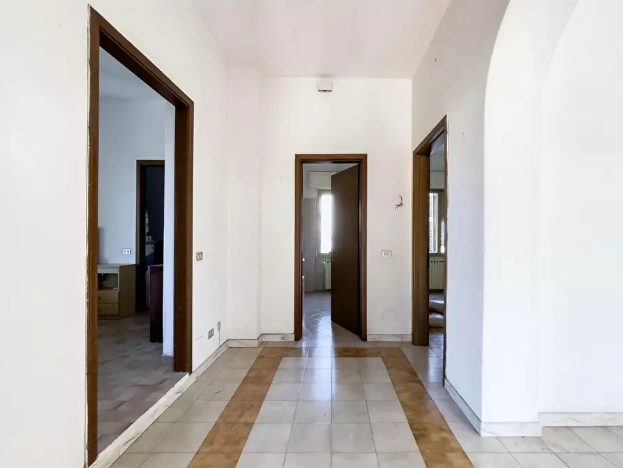 Immagine 17 di Appartamento in vendita  a Sarzana