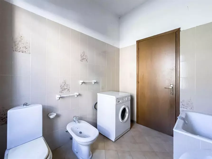 Immagine 23 di Appartamento in vendita  a Sarzana