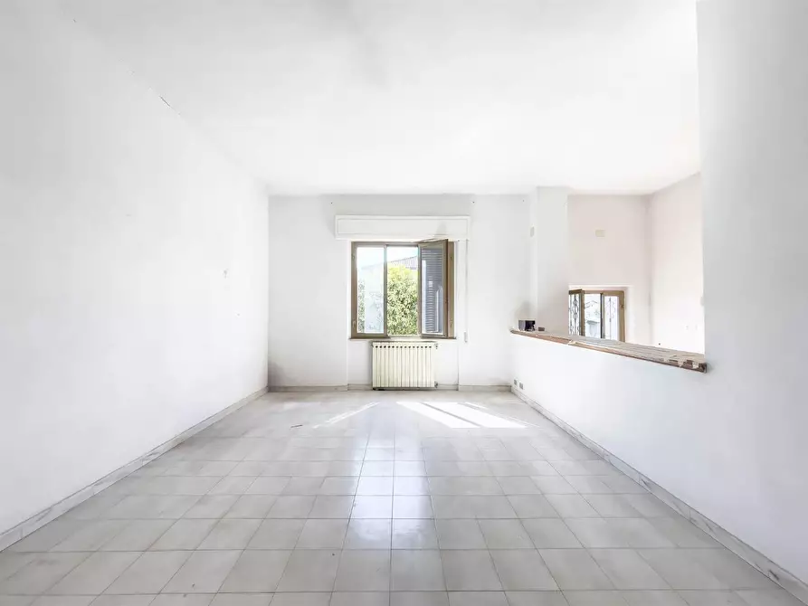 Immagine 7 di Appartamento in vendita  a Sarzana